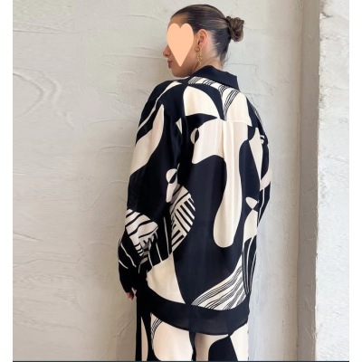 Graffiti casual temperament print loose wide-leg pants suit 35