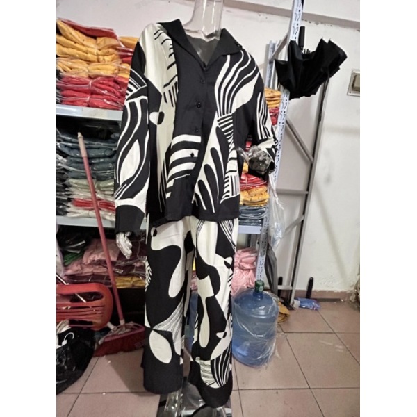 Graffiti casual temperament print loose wide-leg pants suit 35